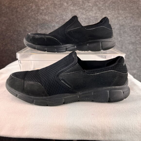 Skechers Mens Size 10 US Slip-On Casual Shoes Black Mesh Lightweight Durable - Picture 5 of 12